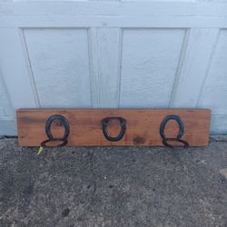 Western Horseshoe Wood Wall Hook Equestrian Cottage Farmhouse Decor