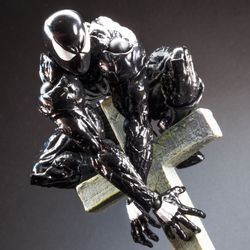 Revoltech Amazing Yamaguchi Symbiote Spider-Man