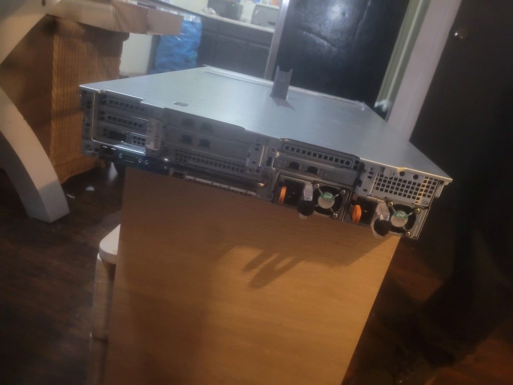 DELL PowerEdge R730
