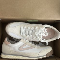 Tretorn Shoes 