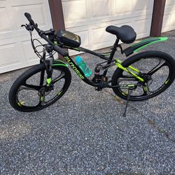 Like New 27.5 Inche Bike 21 Speed  300 $