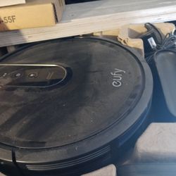 Eufy Robovac Vacuum