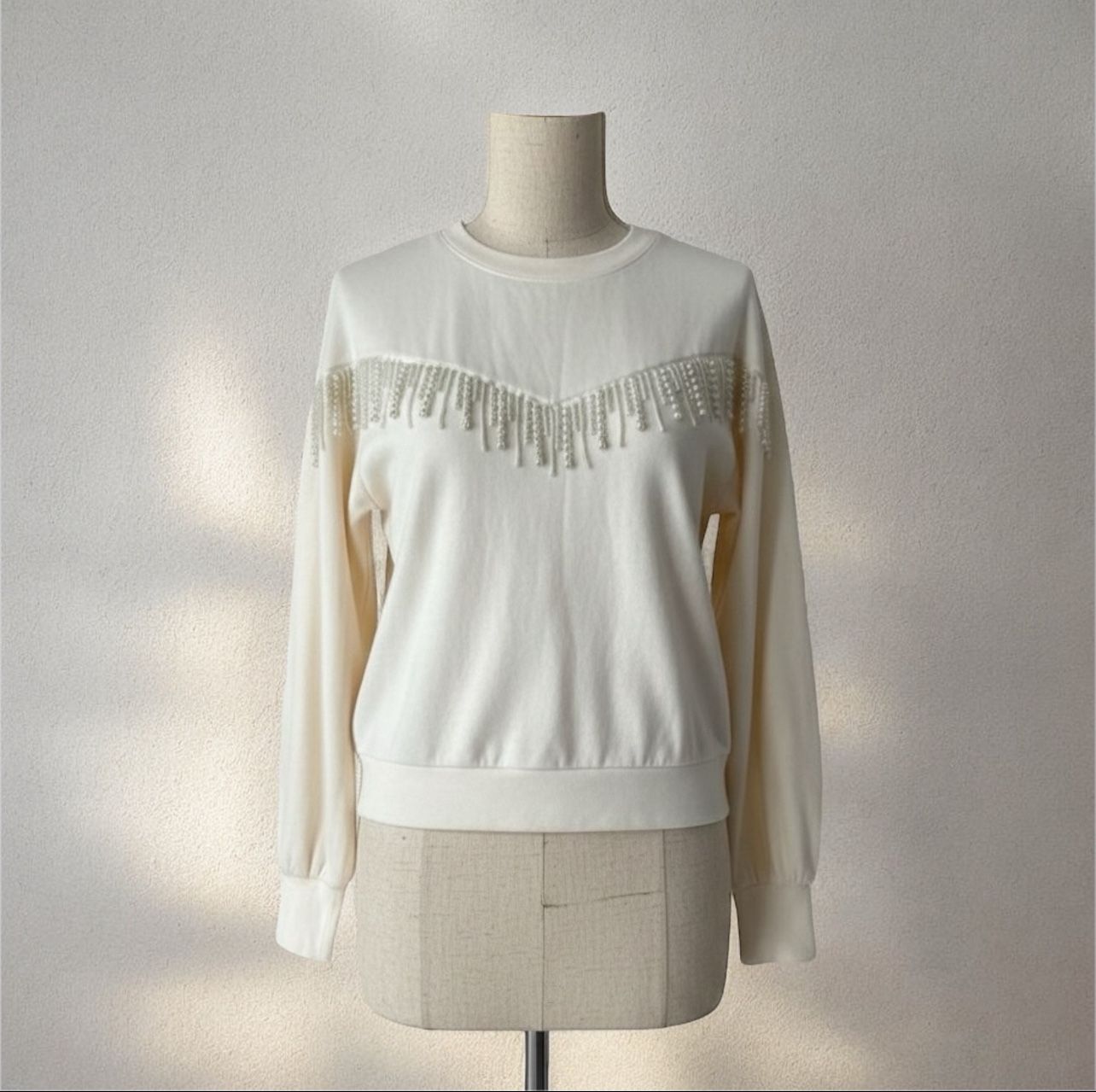 Medium Forever21 pearl sweater