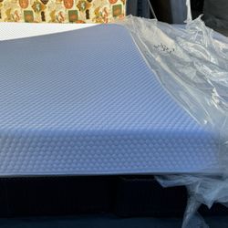 USED KING SIZE MEMORY FOAM COOL GEL MATTRESS WITH BOX SPRING DELIVERY 🚚 AVAILABLE 