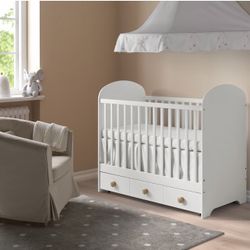 Crib and Storage