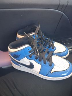 Nikes 4 in youth