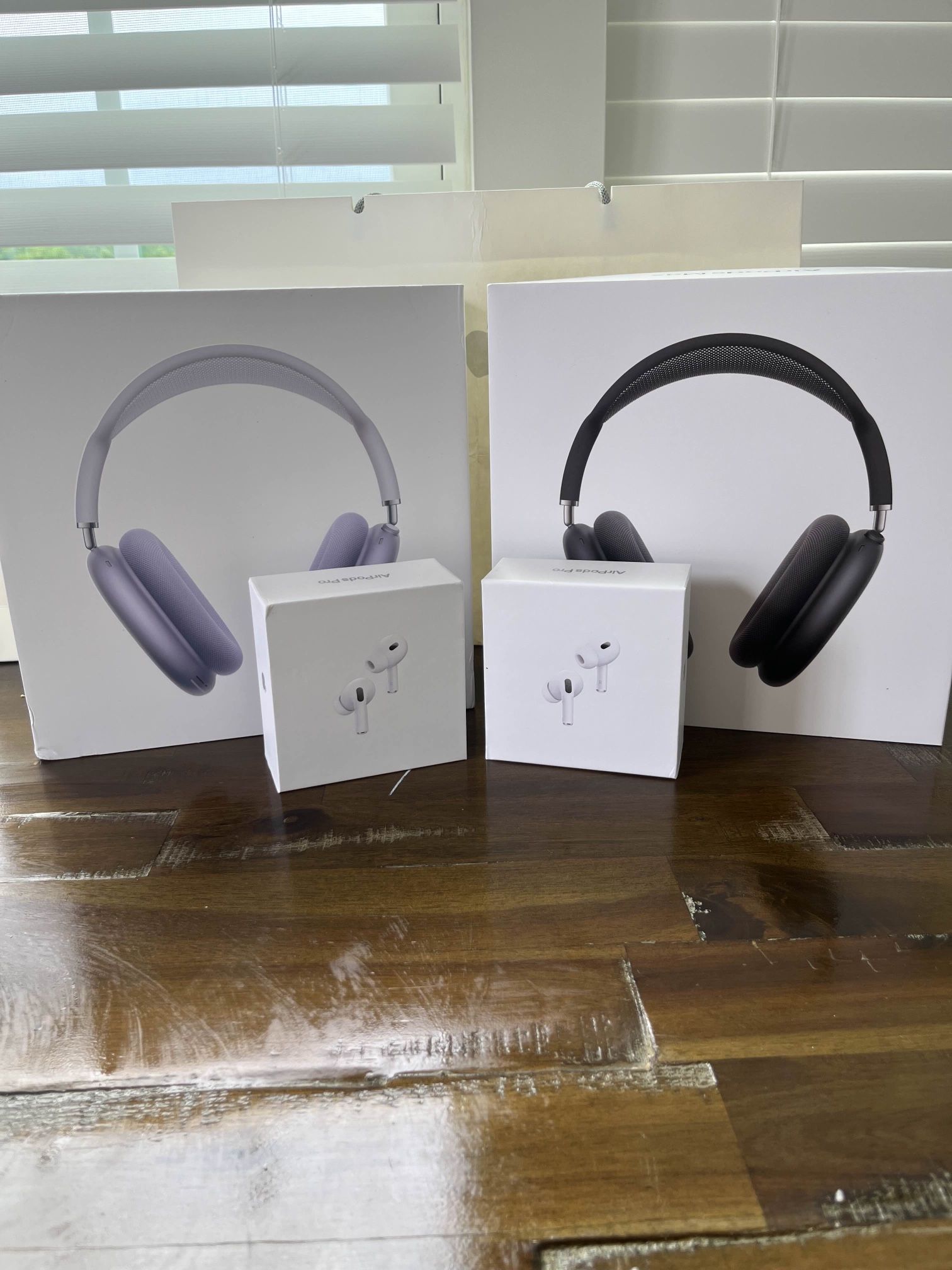 Airpods Gen 2 Brand New Only opened box to check it out