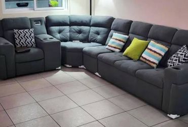 Large Gray Fabric Sectional Sofa with Recliner
