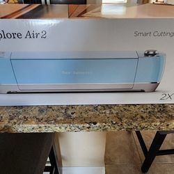 Cricut Explore Air 2 With Accessories 