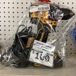 Dewalt Cordless Hammer Drill With Batt And Charger 