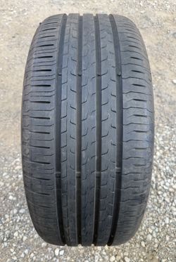 Continental 235/50/19 (1) Tire