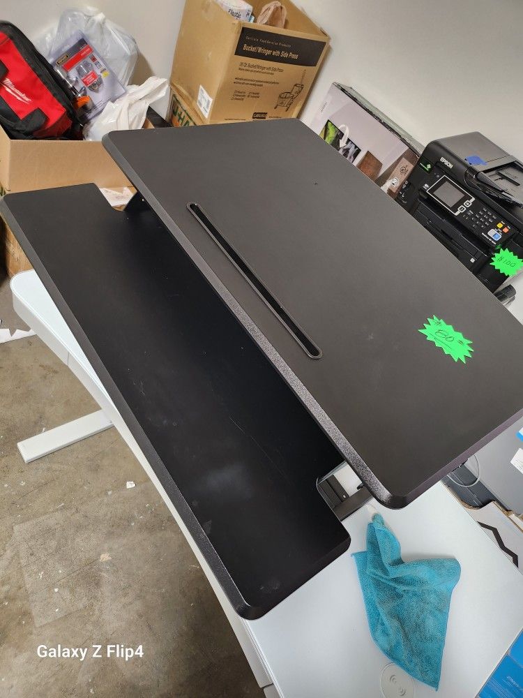 Air Lift Stand Desk