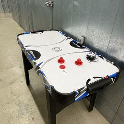 Air Hockey Table
