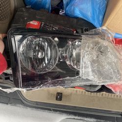 2007 Dodge Charger Brand new headlights