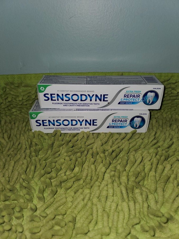 2 Sensodyne Toothpaste 3.4oz Extra Fresh