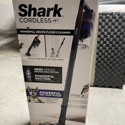 Shark - Rocket Cordless vacuum IX140/IZ 140 Series
