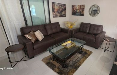 Ashley Furniture Livingroom Set (Like New)