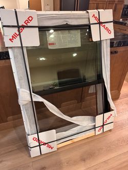 NEW Milgard V250 Style Line Black 36x48 Single Hung Window – 3040