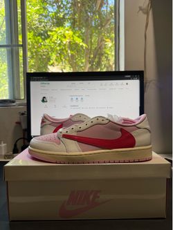 Jordan 1 Retro Low OG Travis Scott Tropical Pink