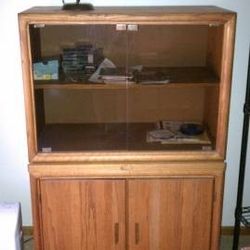 Oak (Veneer And Solid Cabinet Or Entertainment Center 