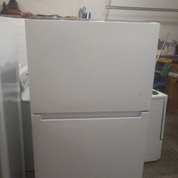 Refrigerator/Refrigerador