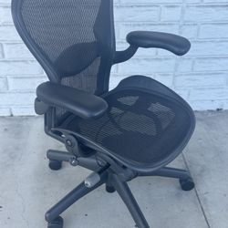 HM Aeron Chair 