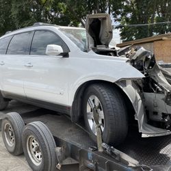 2010 Chevrolet Travers **PARTS ONLY**