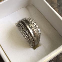 Beautiful Diamond Band Ring, size 7