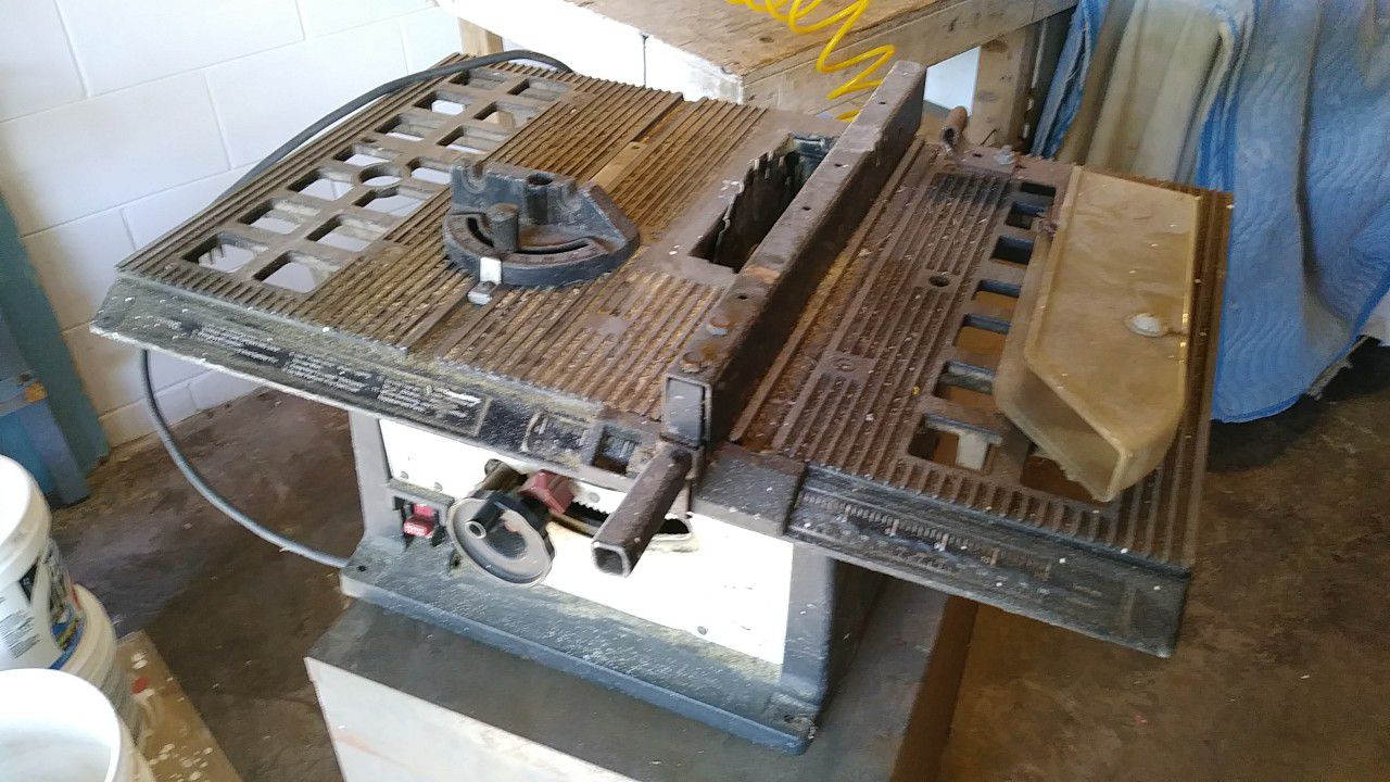 Rockwell Portable 8in table saw