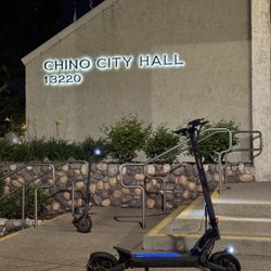 Ausom L2 Max Dual Motor E-scooter