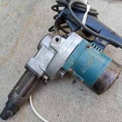 Makita Hammer