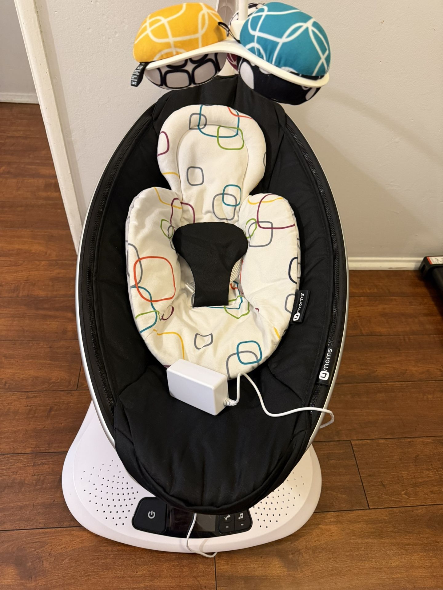 Mamaroo Baby Swing