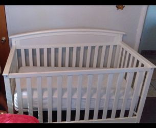 Baby crib and mattress