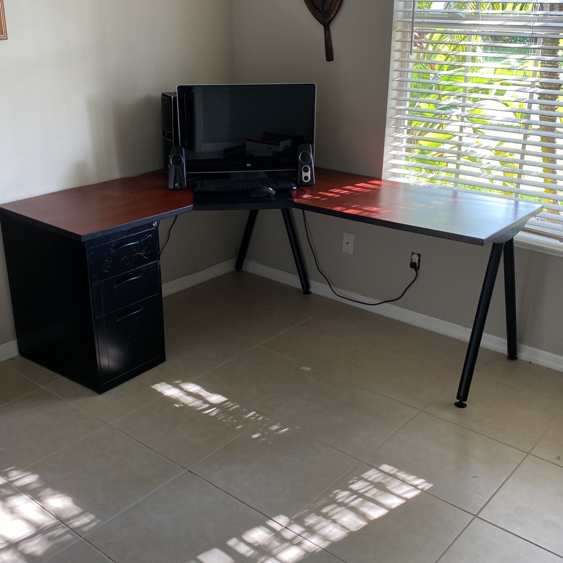 Corner Computer Desk