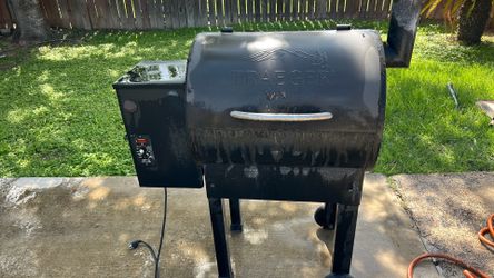 Traeger pellet grill