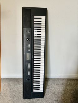 Yamaha Keyboard + Pedal