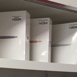 13”MacBook Air M1 256ssd 