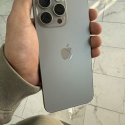 iPhone 15 Pro Max 256GB No Restrictions Titanium Gray 