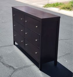 Furniture Dresser 6 Drawer* FREE LOCAL DELIVERY
