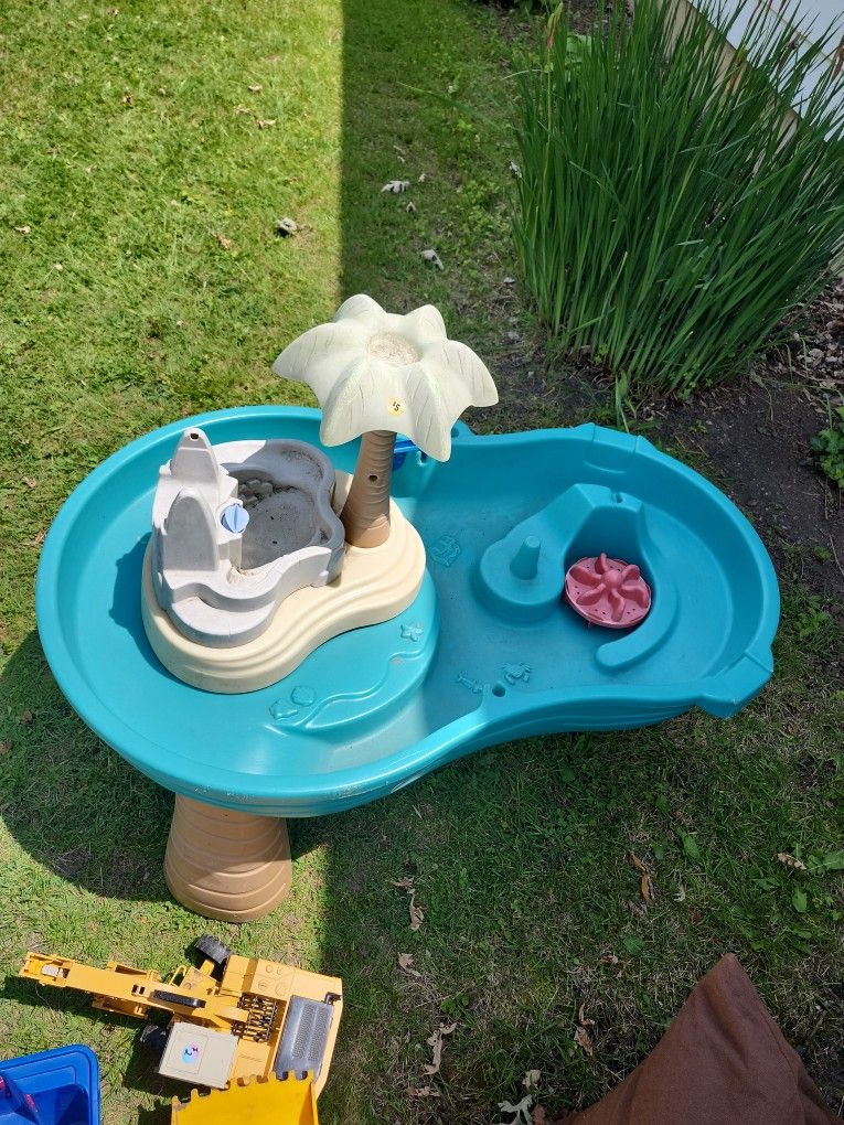 Water Table $5
