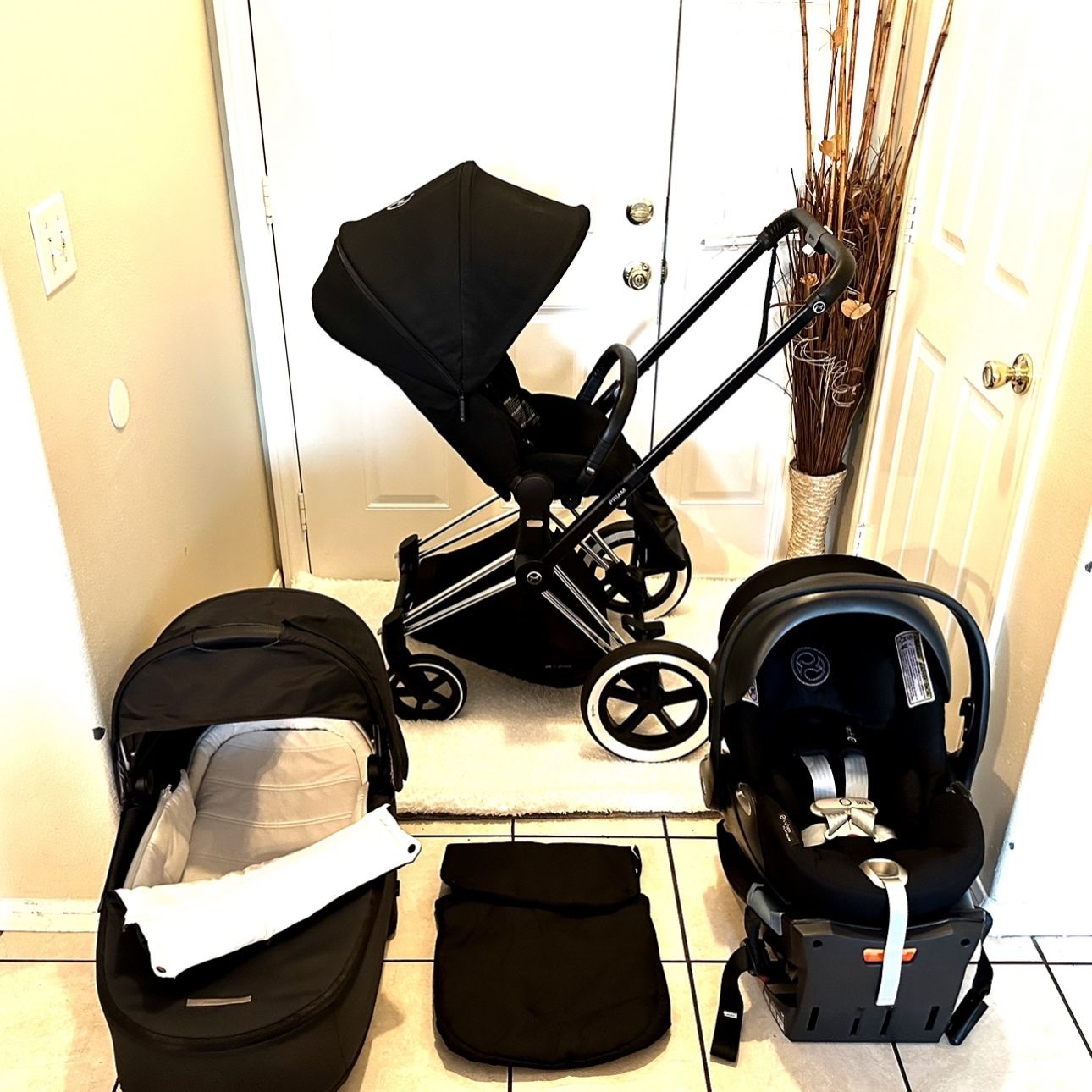 Cybex Priam Silver Stroller Set Including Everything 