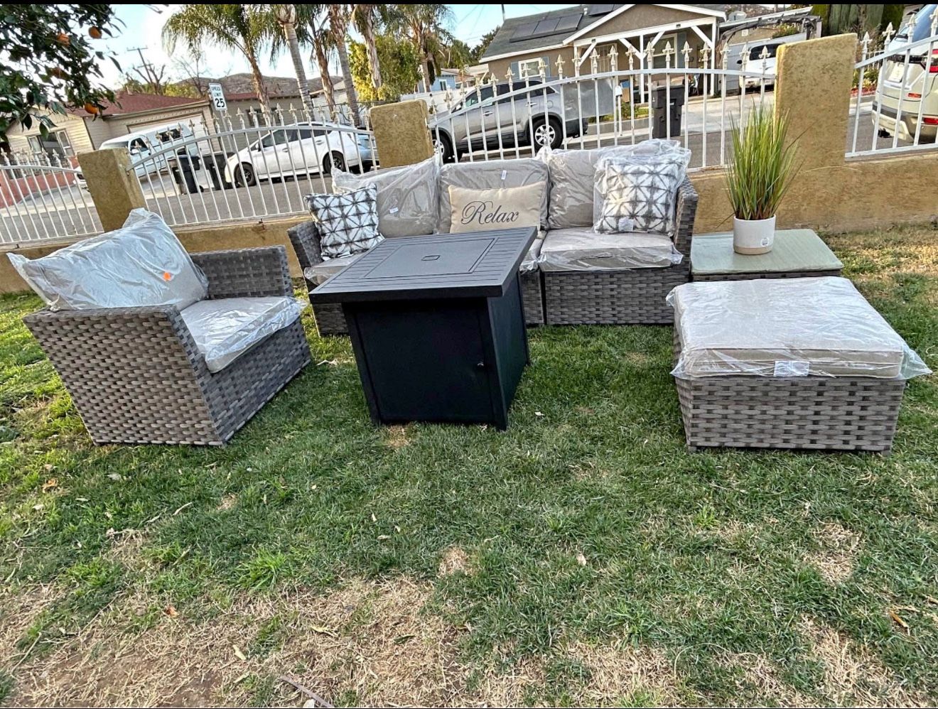 Brand New Patio Outdoor Furniture Set With Fire Pit