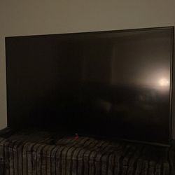 LG Flatscreen Tv