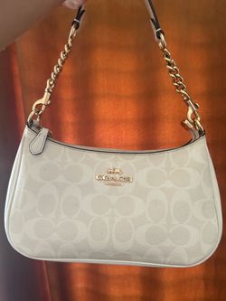 Coach Teri Shoulder Bag – Signature Canvas Monogram