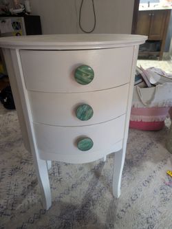 White night stand