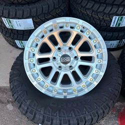 AXD WHEELS 17" SILVER WITH 265 70 17 KUMHO TIRE ALL 4 WHEELS AND TIRES 