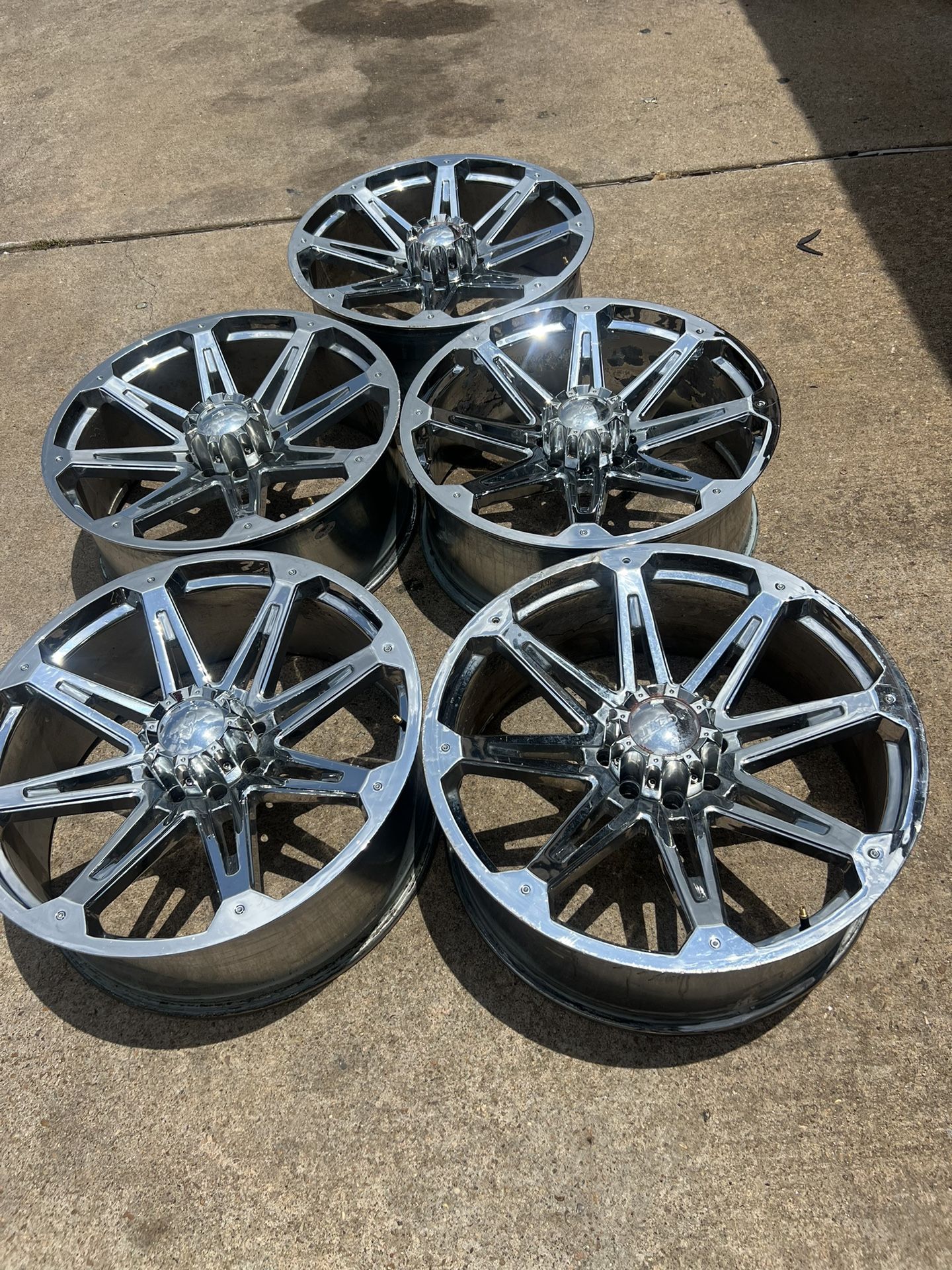 26” Rims 8lug Chrome Wheels 