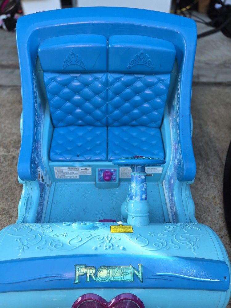 Frozen 2 Seat Frozen Sleigh 12 Volt Electric Ride On
