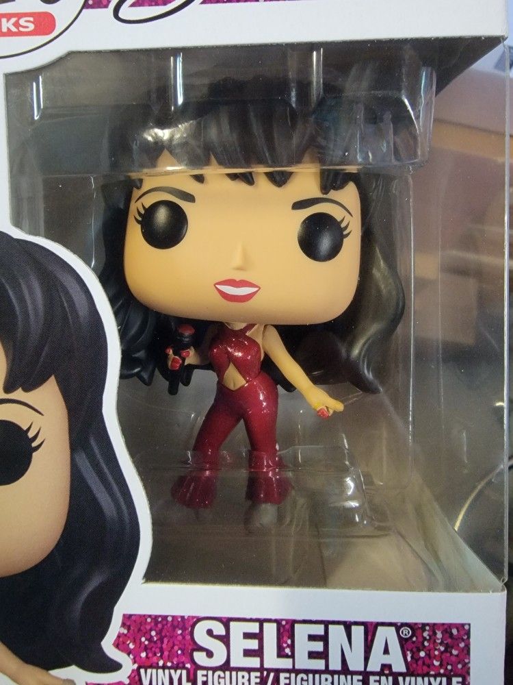 FUNKO ROCKS: SELENA (GLITTER & DIAMOND COLLECTION EXCL) BUNDLE **SOLD INDIVIDUALLY TOO** 🔥 (PERFECT CONDITION/INCLUDES PROTECTORS) **AVAILABLE**
