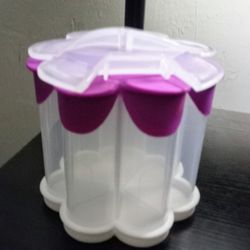 PILL DISPENSER 